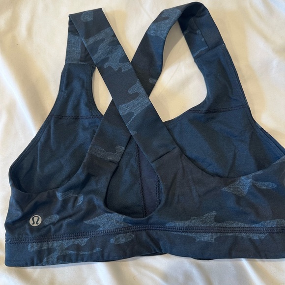 Lululemon All Sport Bra Blue Camo - Picture 4 of 5